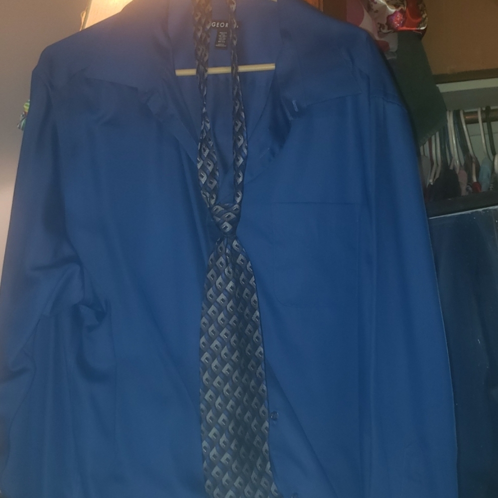 Men's blue dress shirtand tie